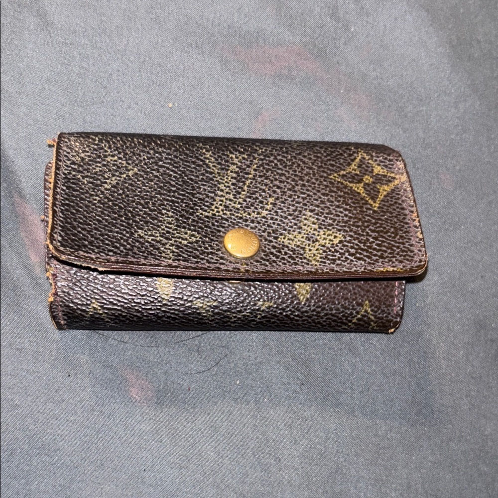Louis Vuitton Vintage Monogram Kisslock Wallet & Key Wallet Set Bundle - Picture 7 of 11